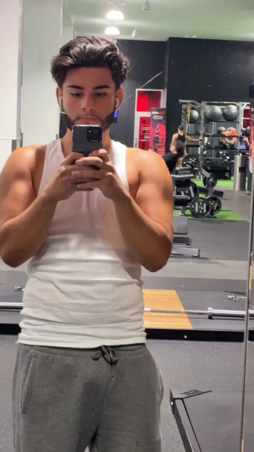 Carlos Ochoa profile