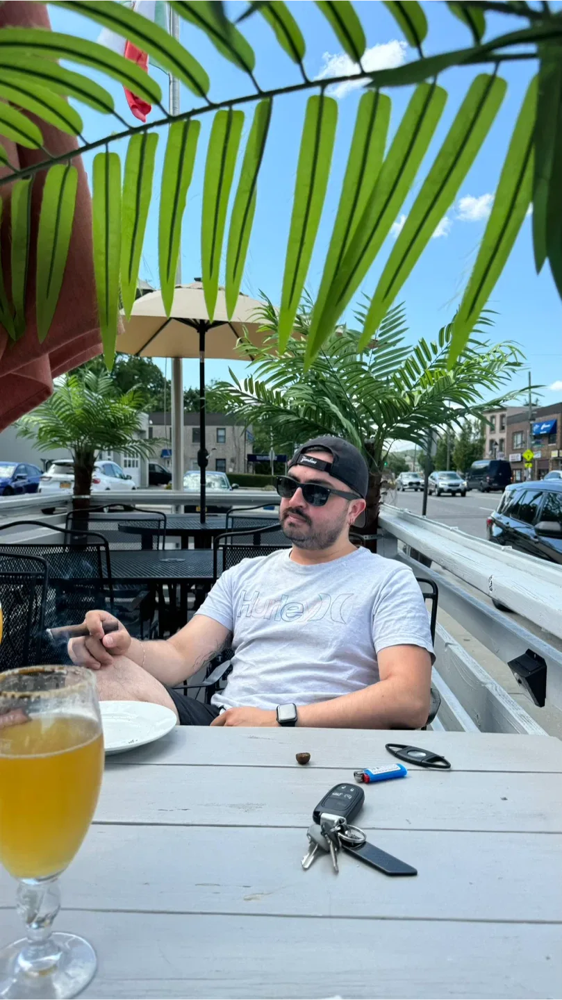 Daniel Castro R profile