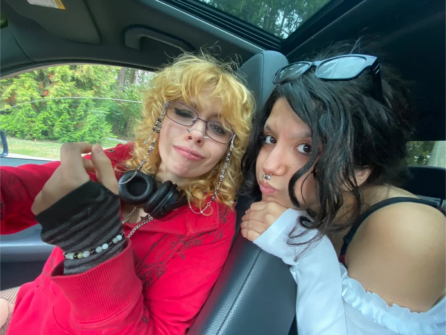 Neveya and Andrea profile