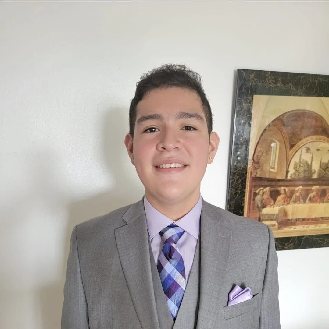 Daniel Valencia profile