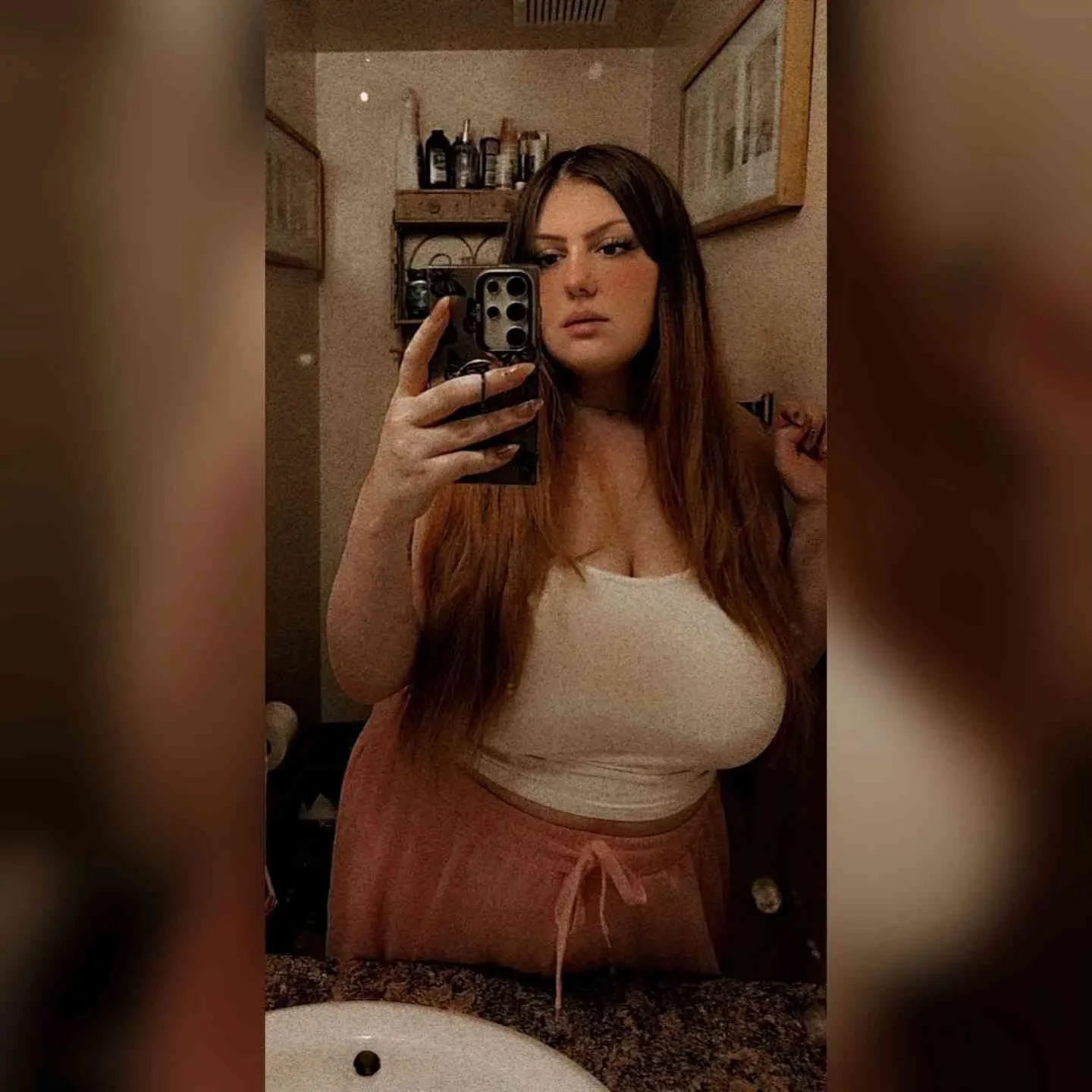 Christinaaxo profile