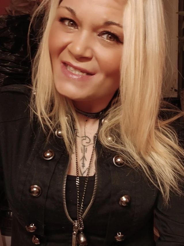 Sarah Faye Taylor profile