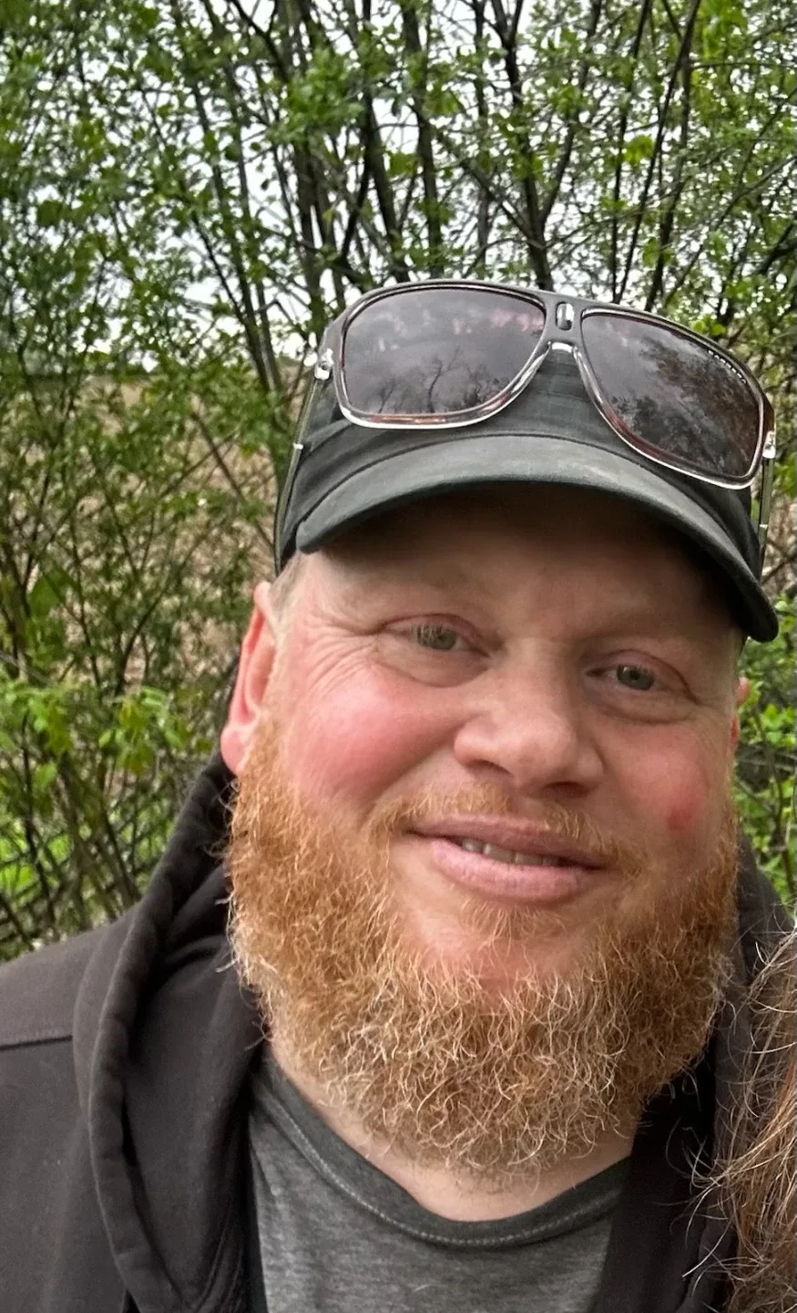 Erik Hoflick profile