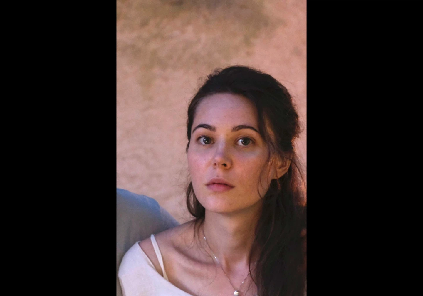Mia profile