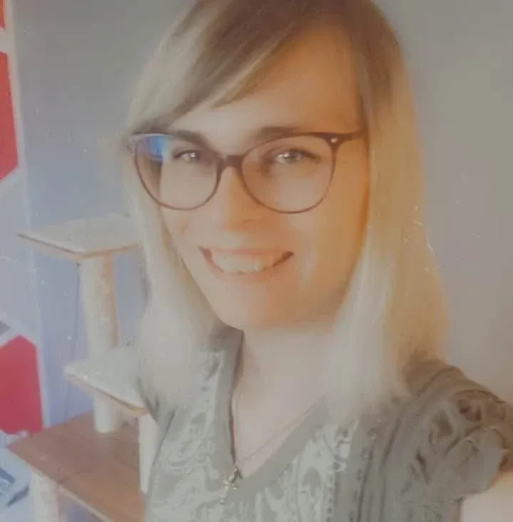 Dawn Hutchins profile