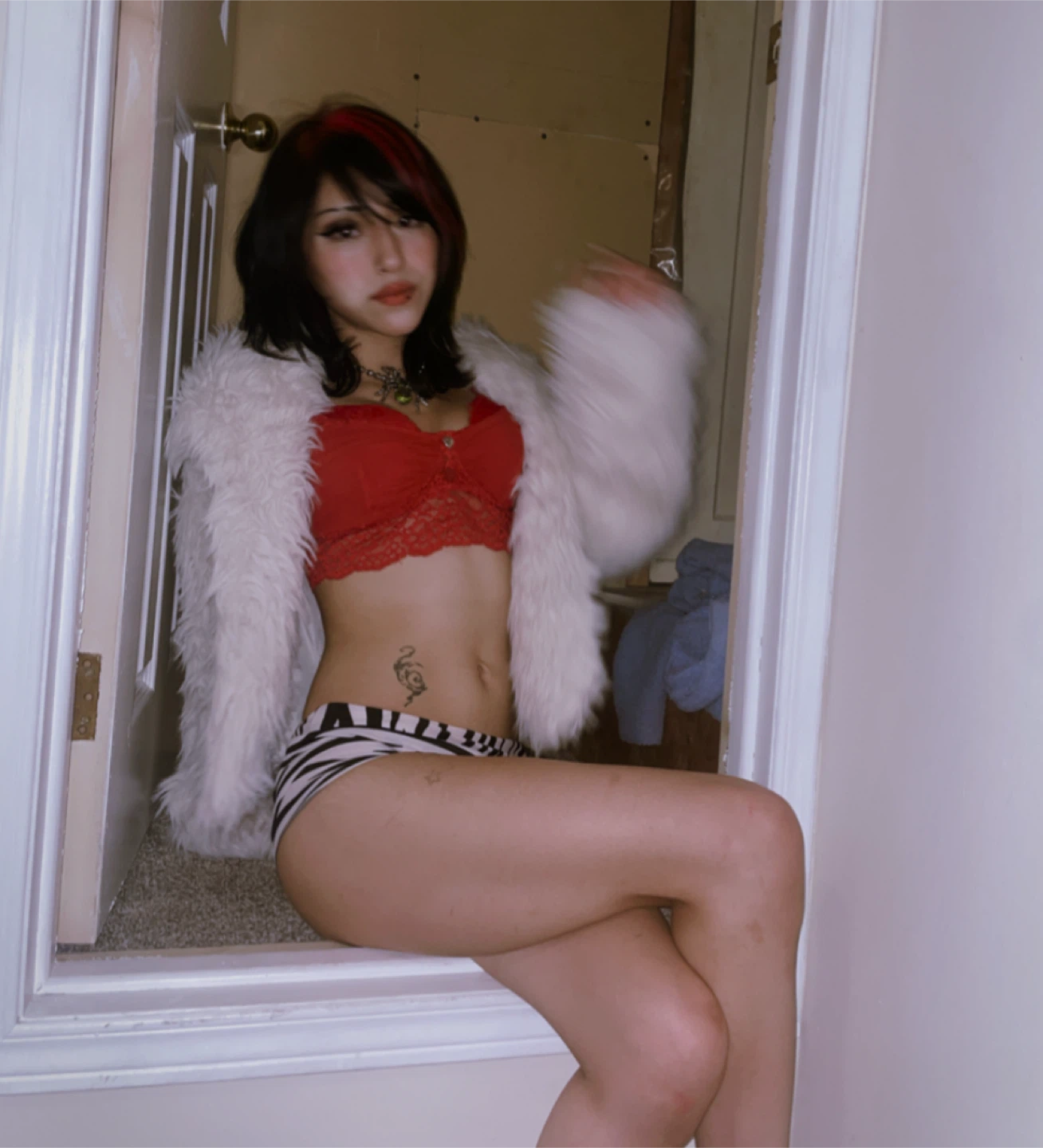 Luna Cami profile