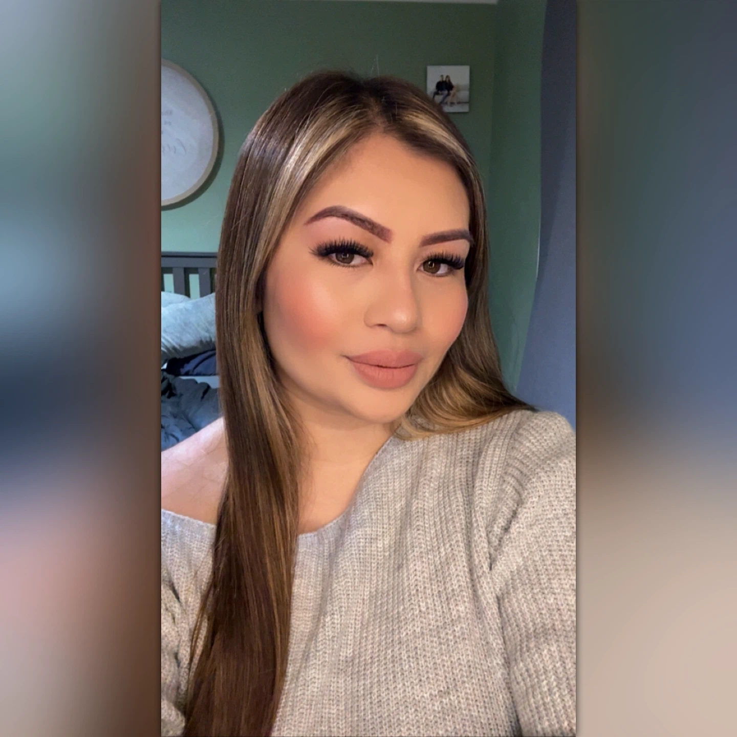 Melanie Grace profile