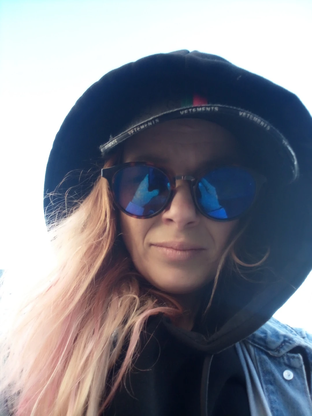 Samantha James profile