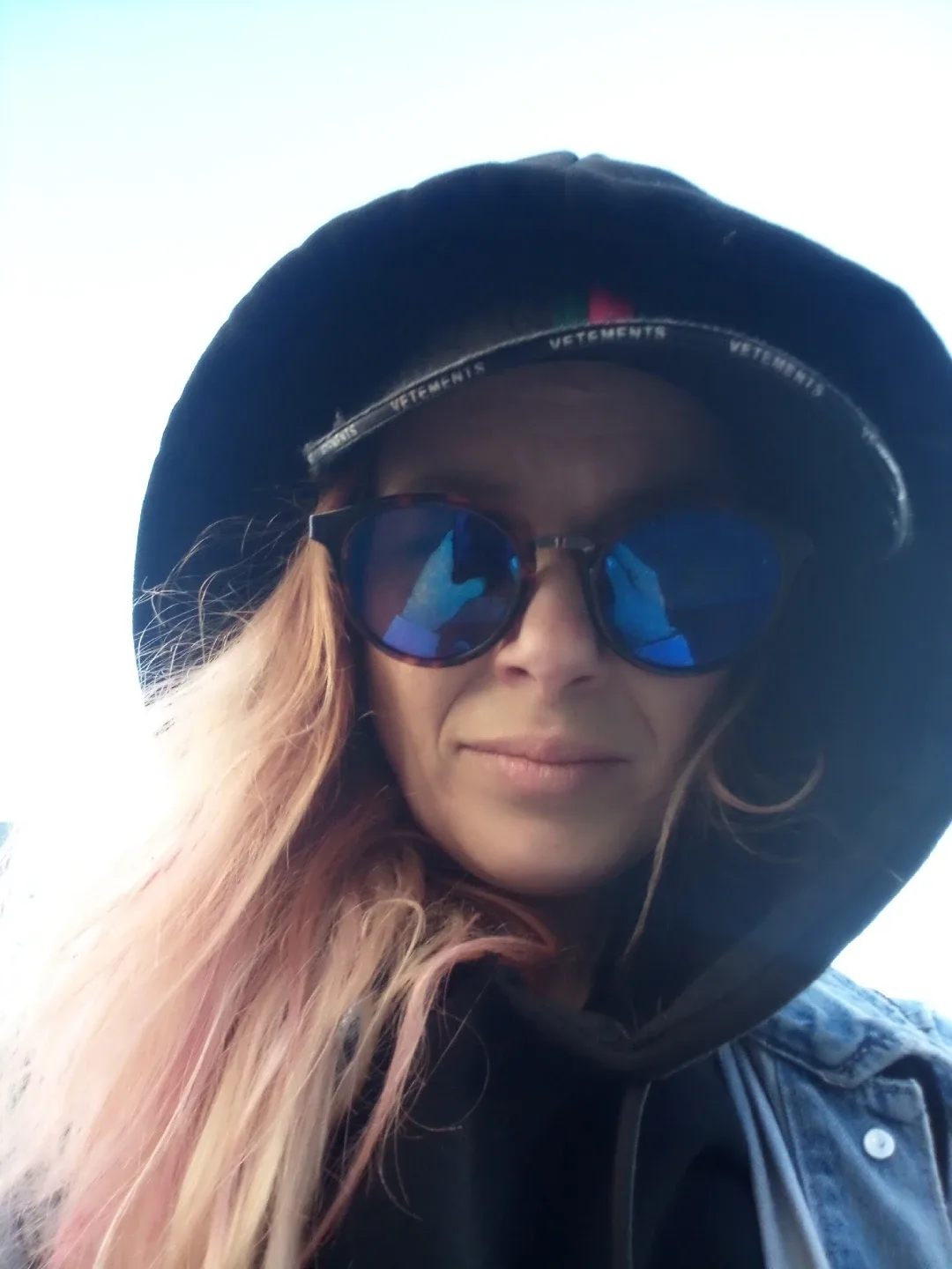 Samantha James profile