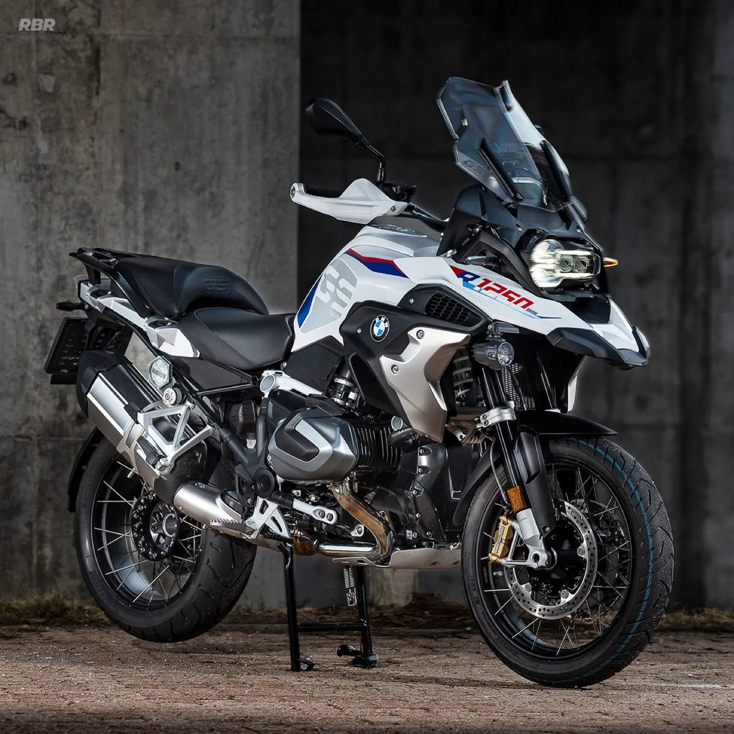 FRANCIS SHOP profile