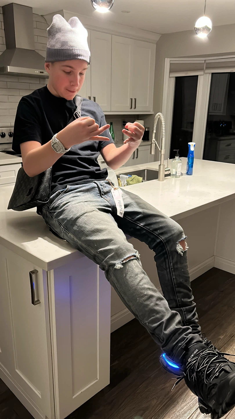 Luca Resells profile