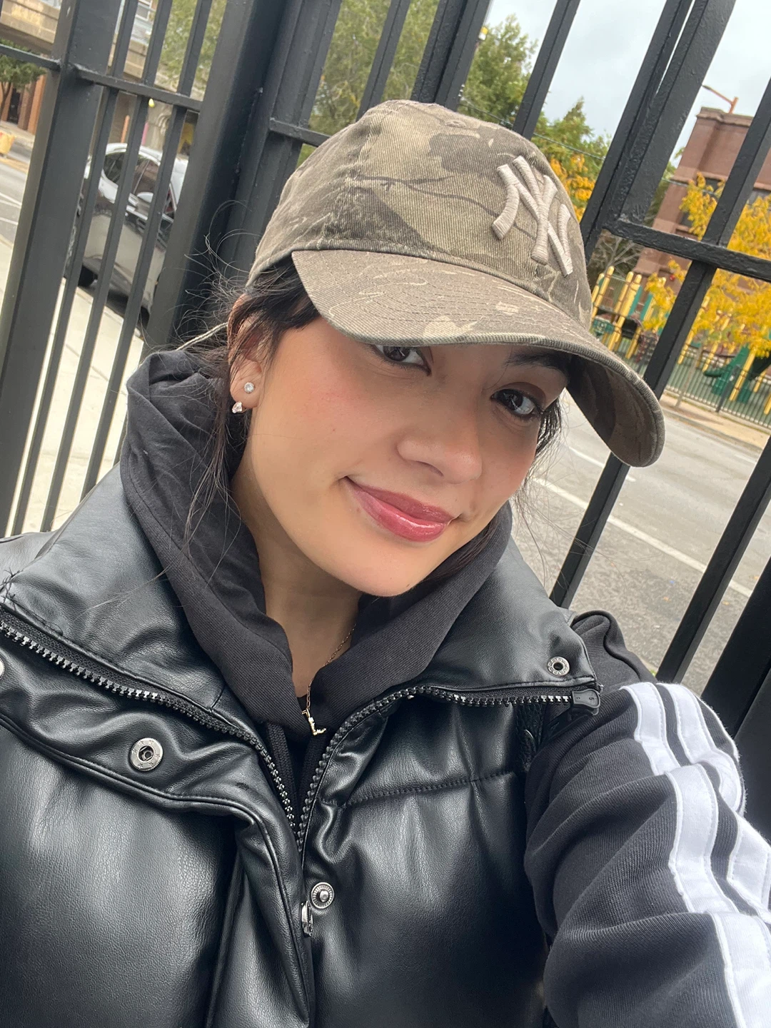 Laura profile