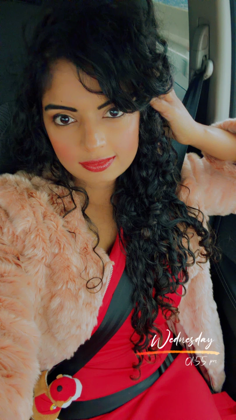Dini Jayawardena profile