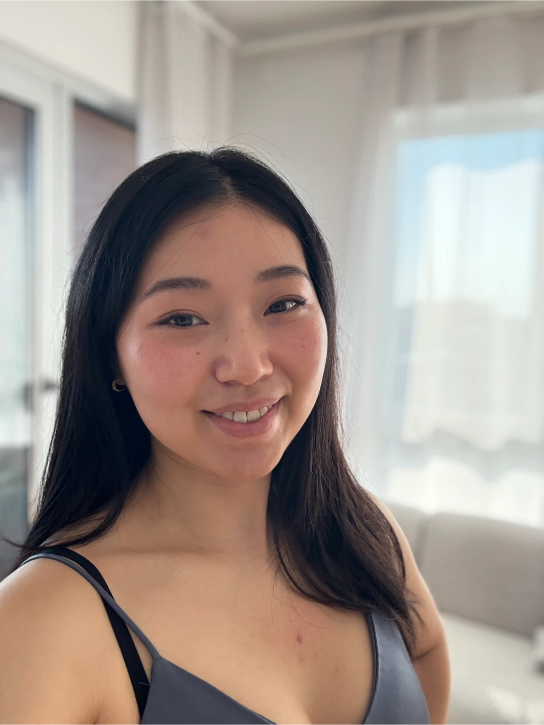 Vivian profile