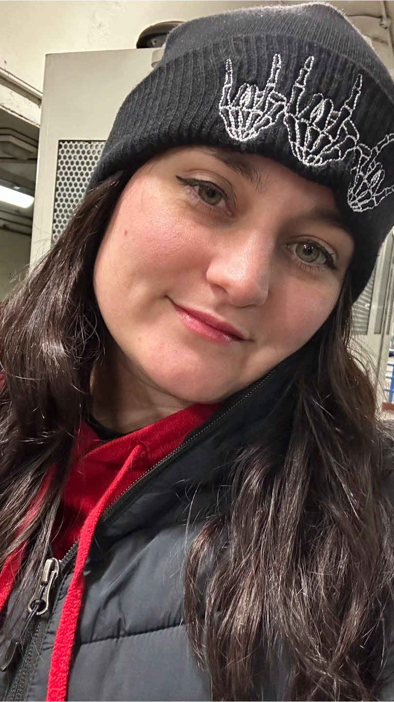 Larissa profile