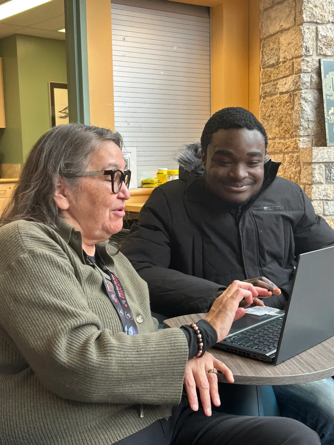 DlxAffordabledeals profile