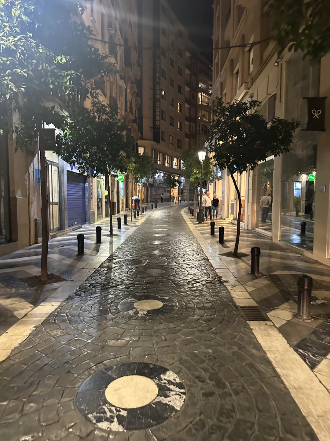 Monique closet profile