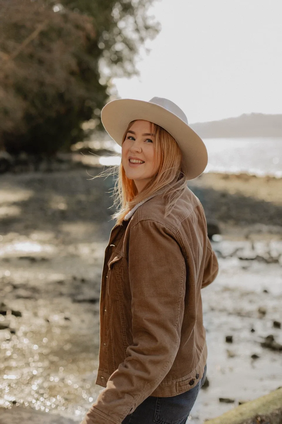 Claudia Nicole profile