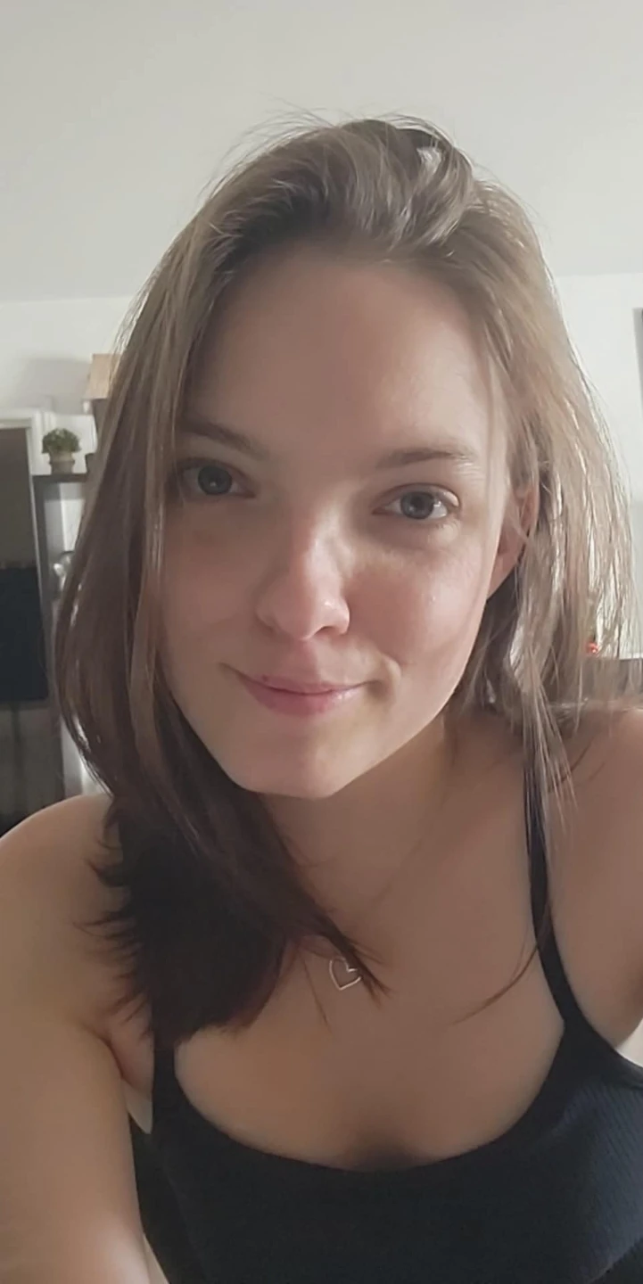Crystal brown profile