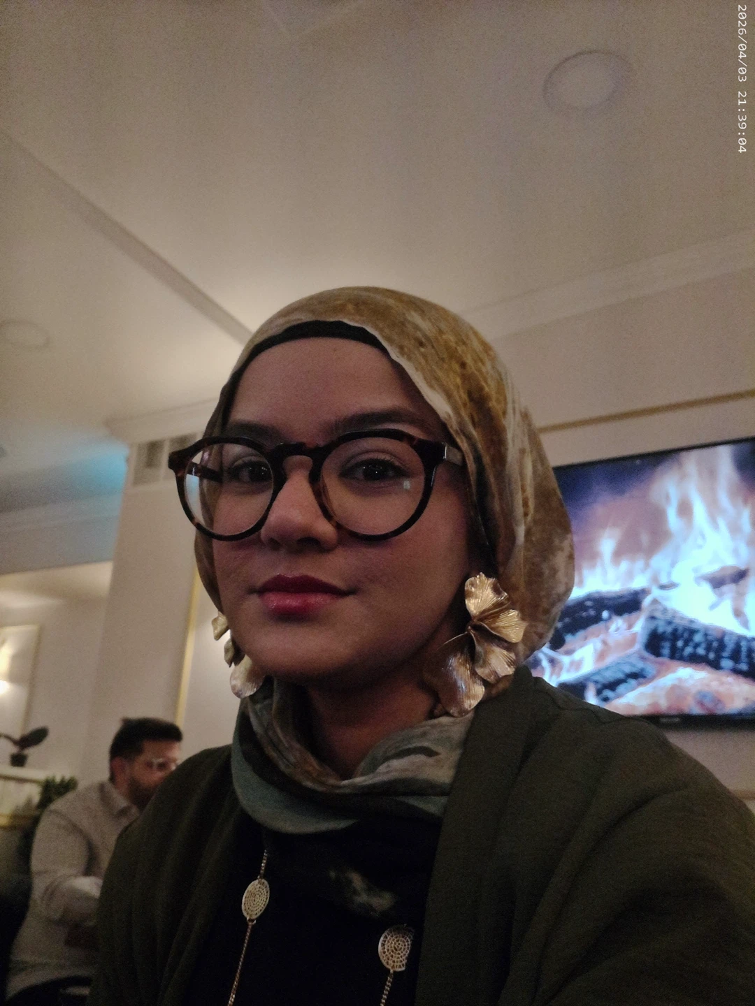 Saniya profile