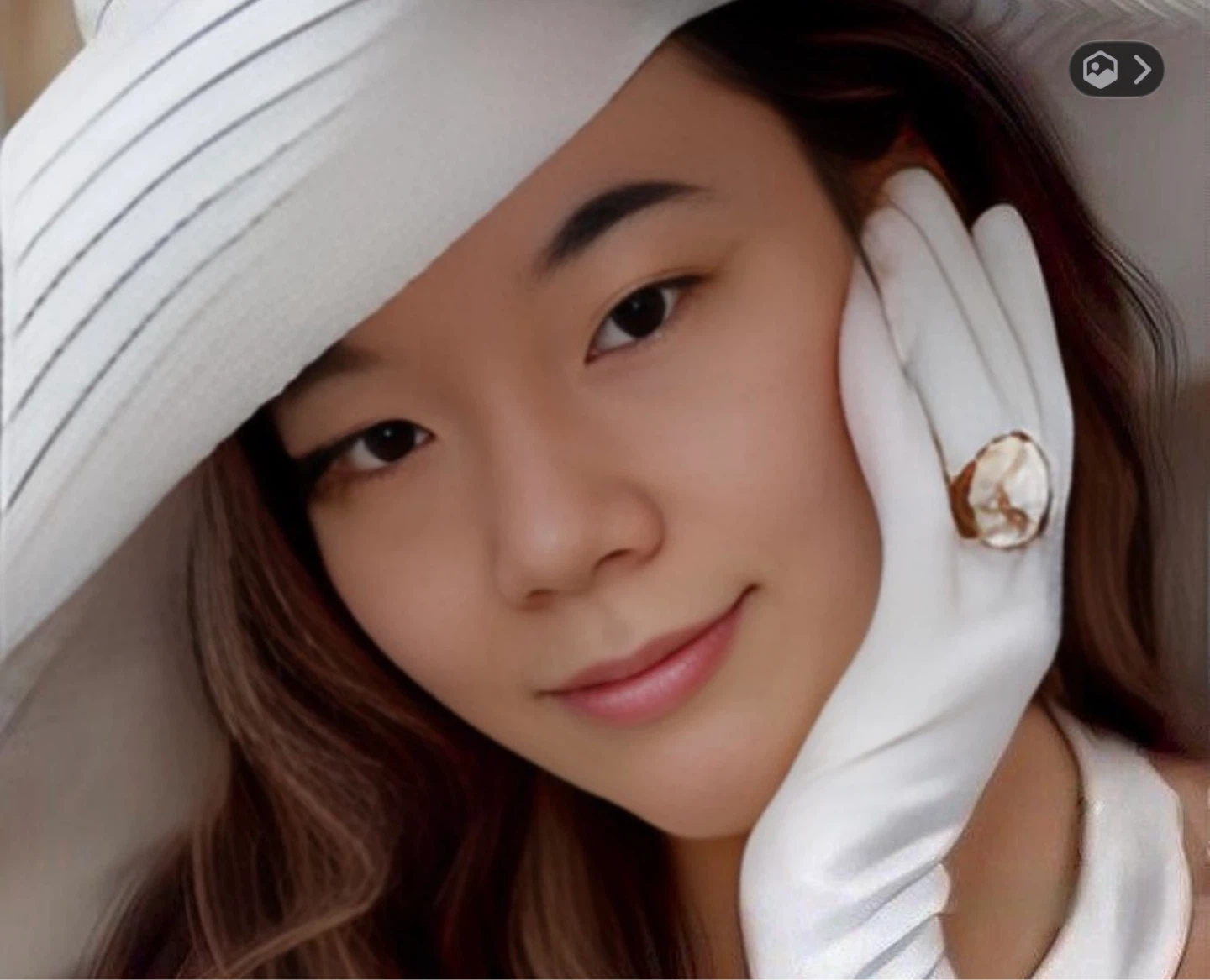 Gloria profile