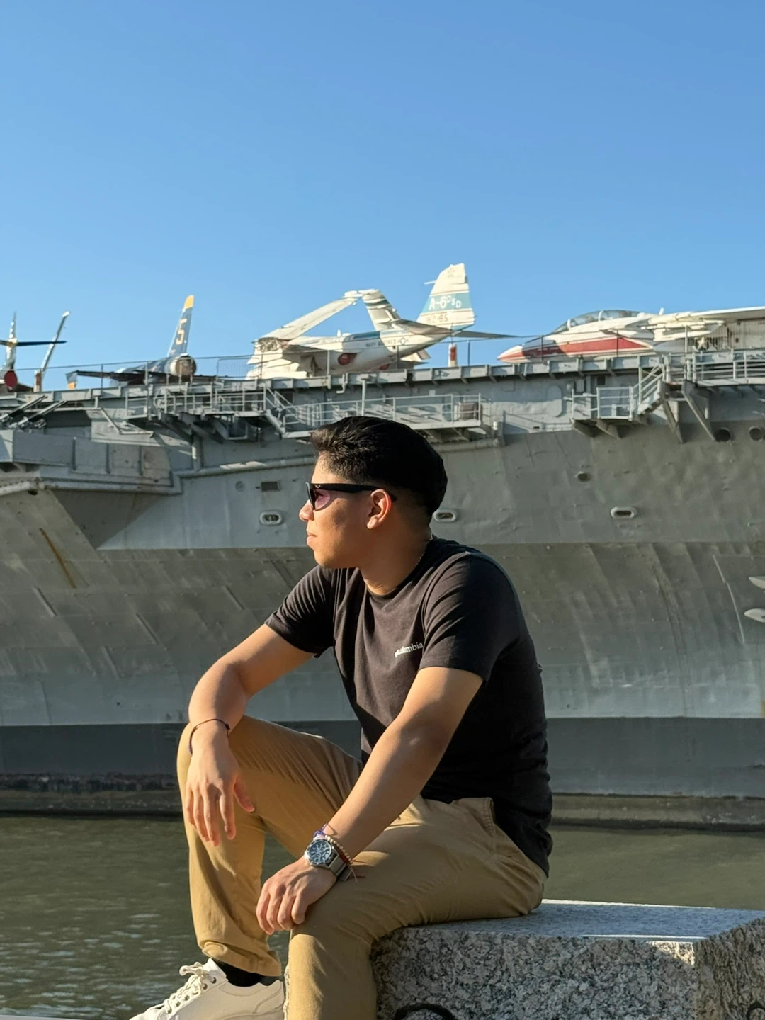 Luis profile