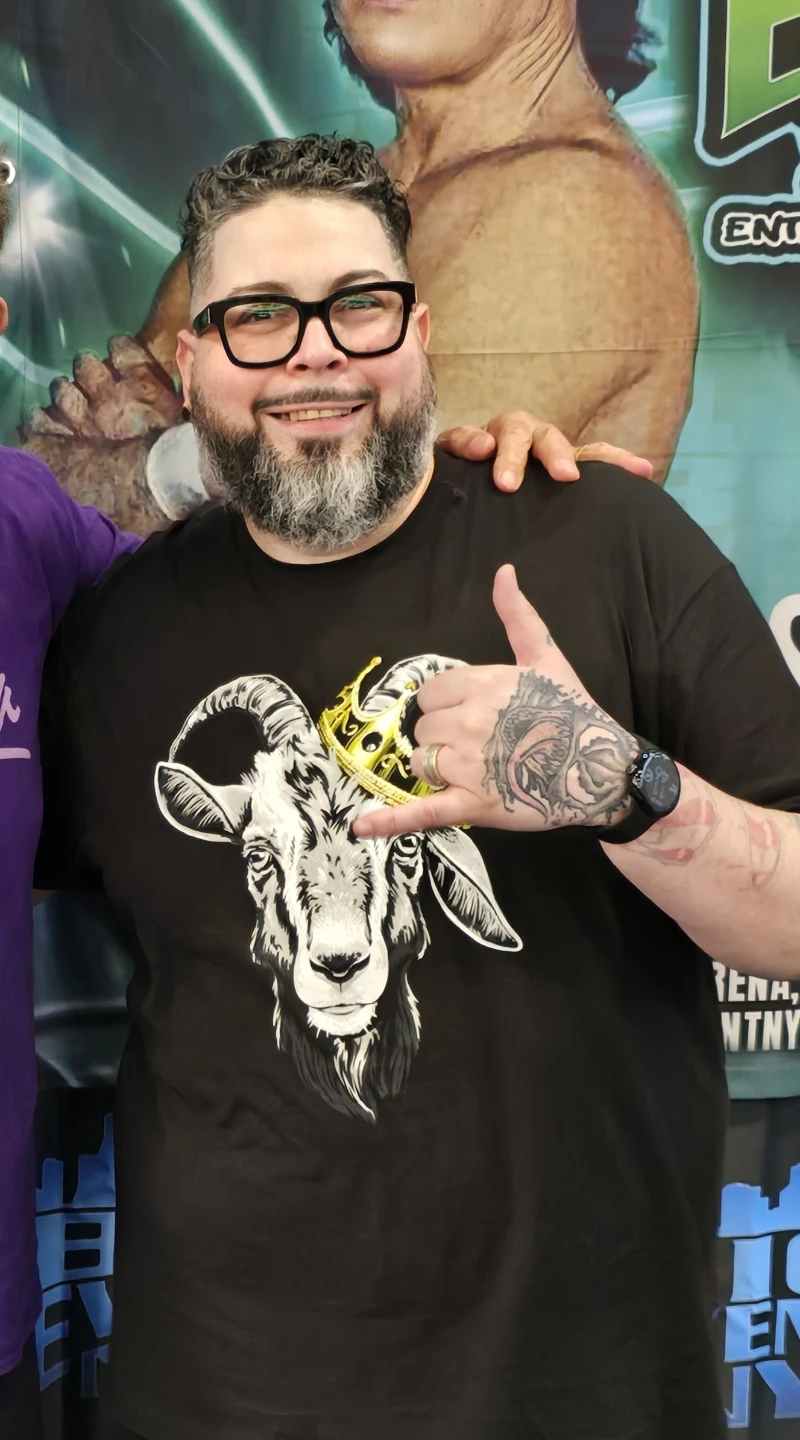 Luis Torres profile