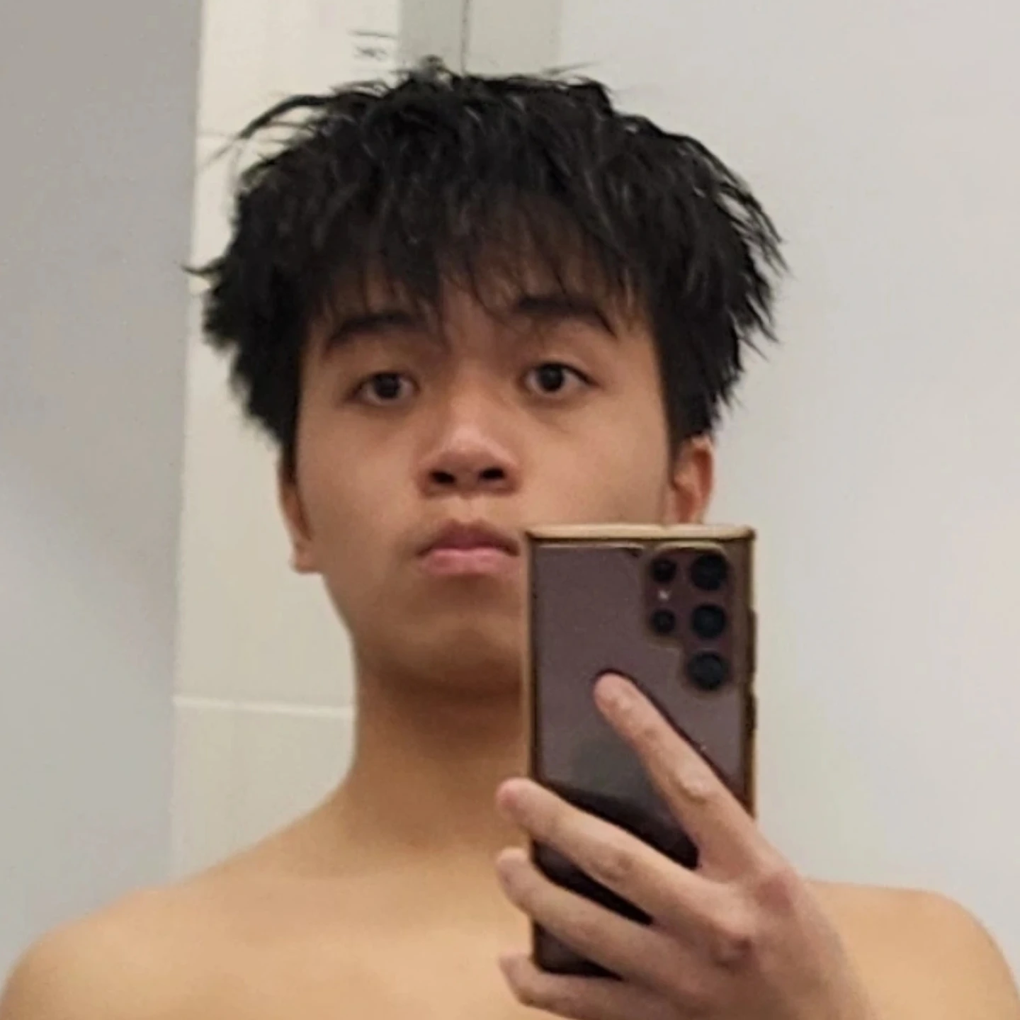 Long Le profile