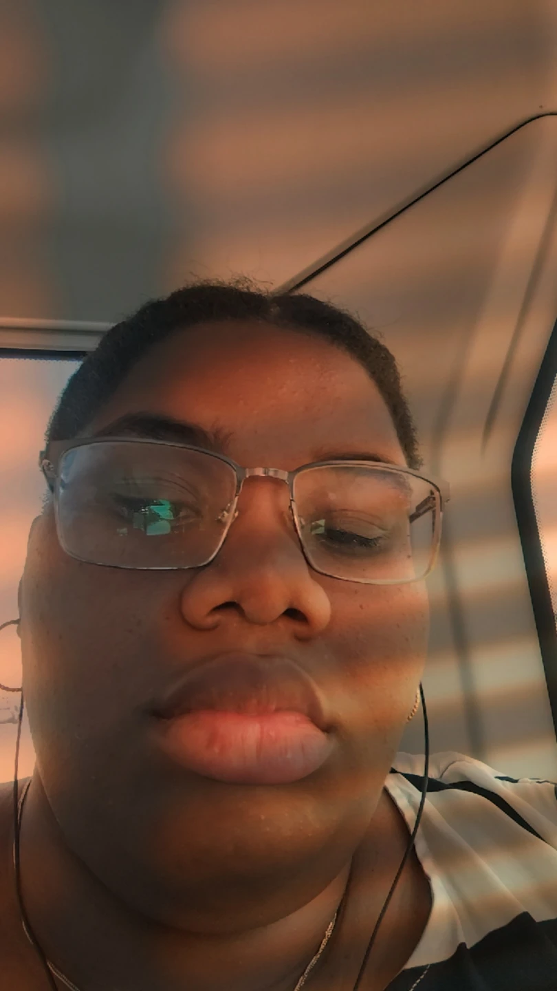 Dyemond profile