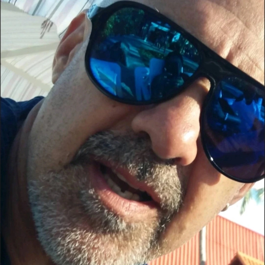 Ernesto profile