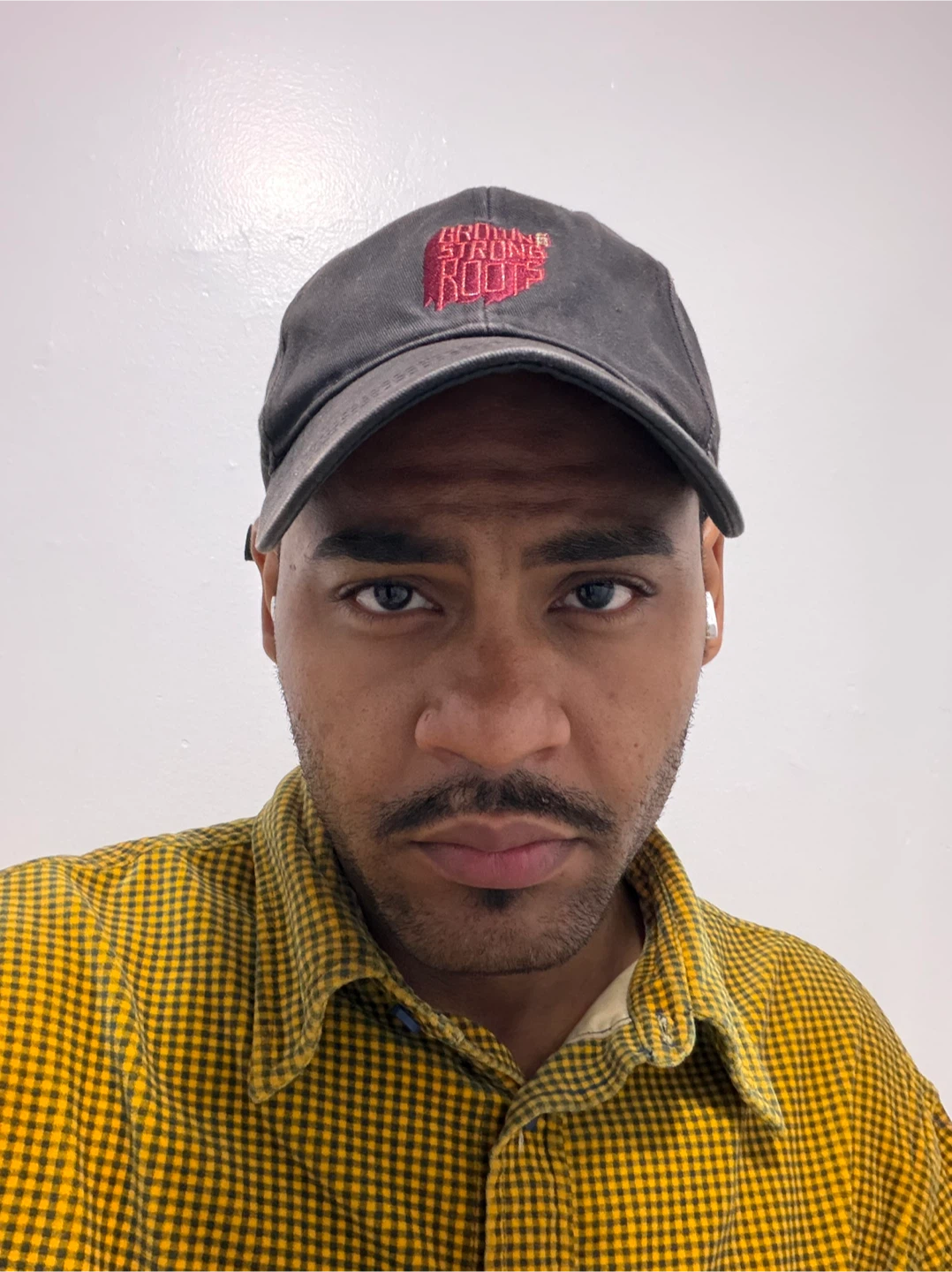 Luis profile