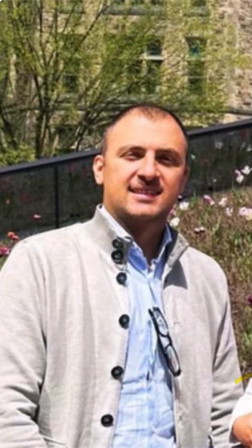Riccardo profile