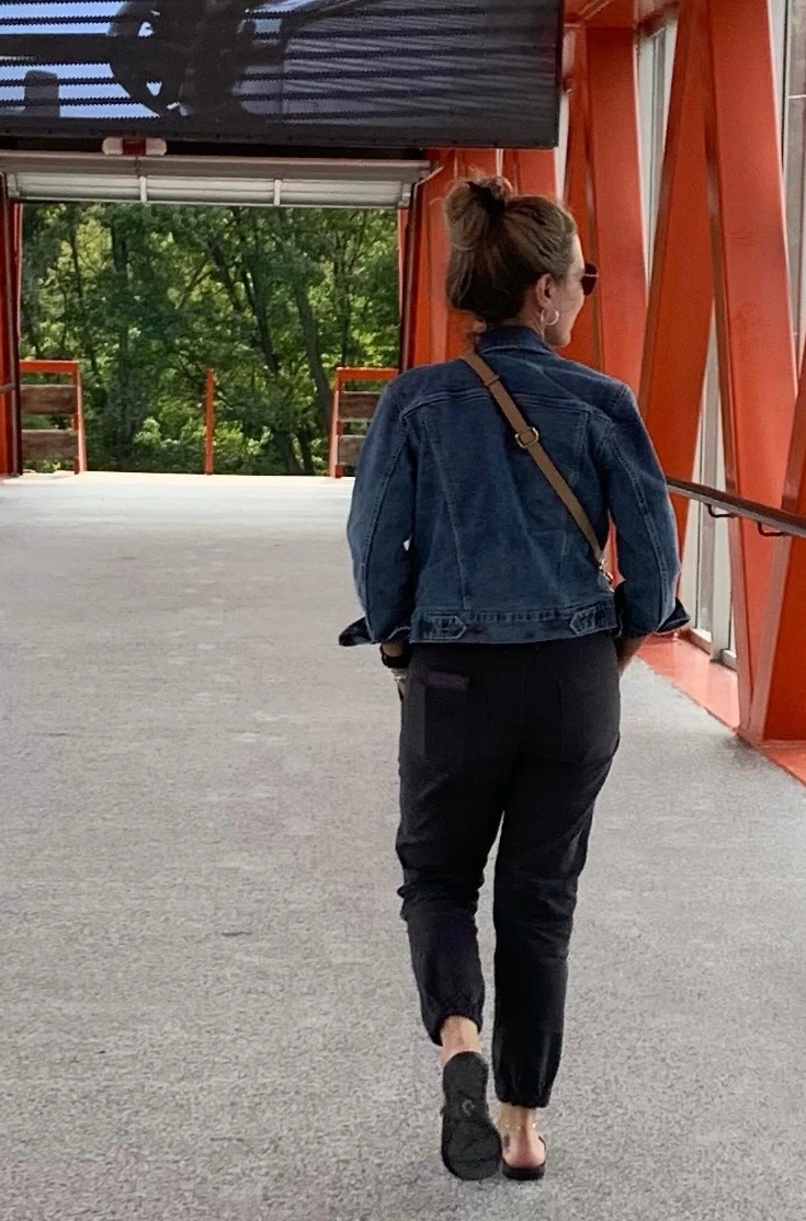 Deb profile