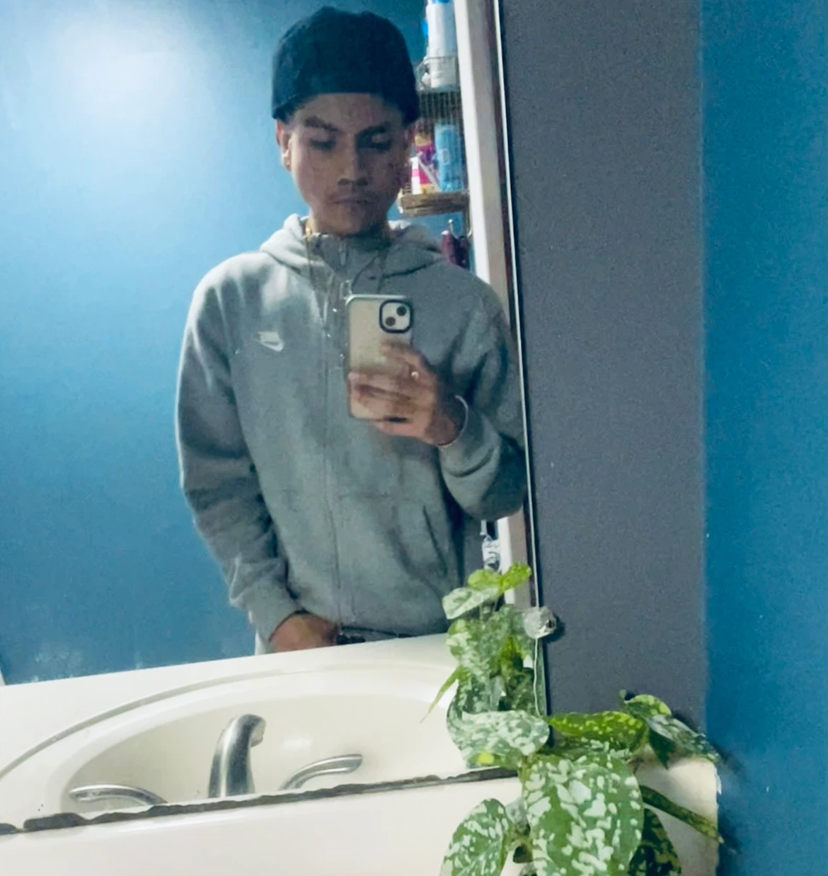 Renzo profile