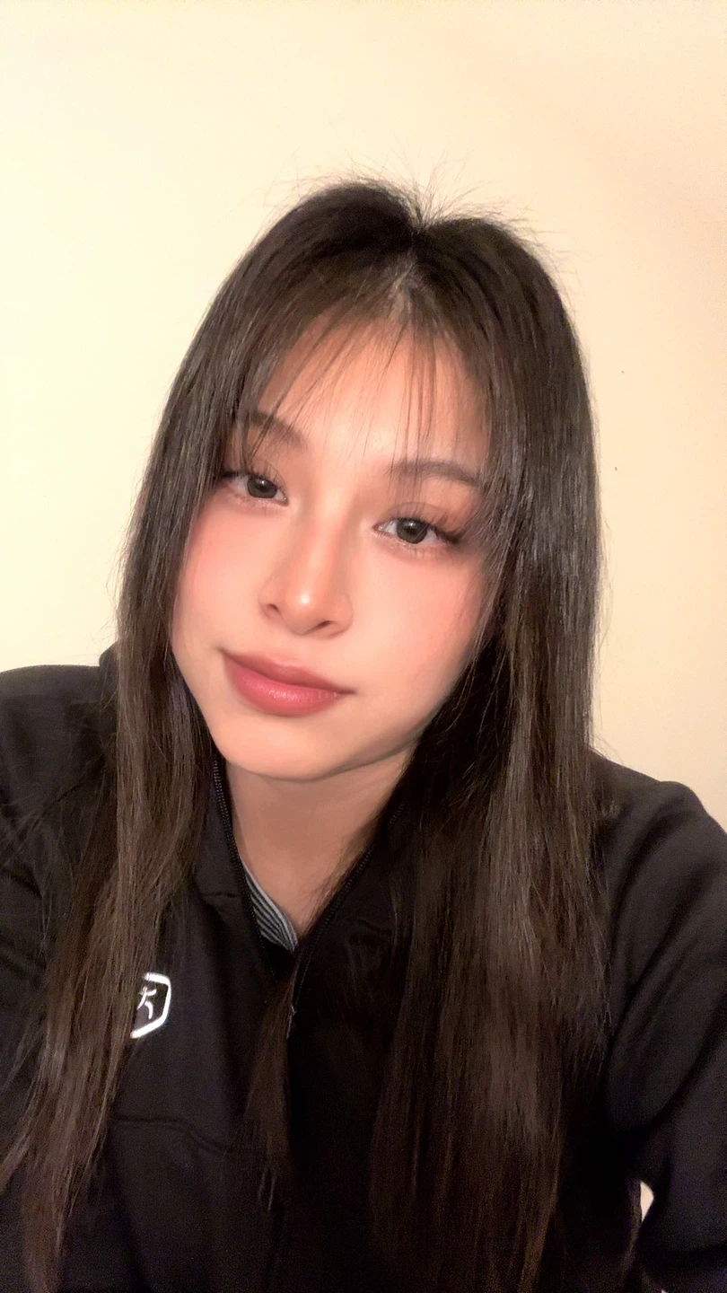 Caroline profile