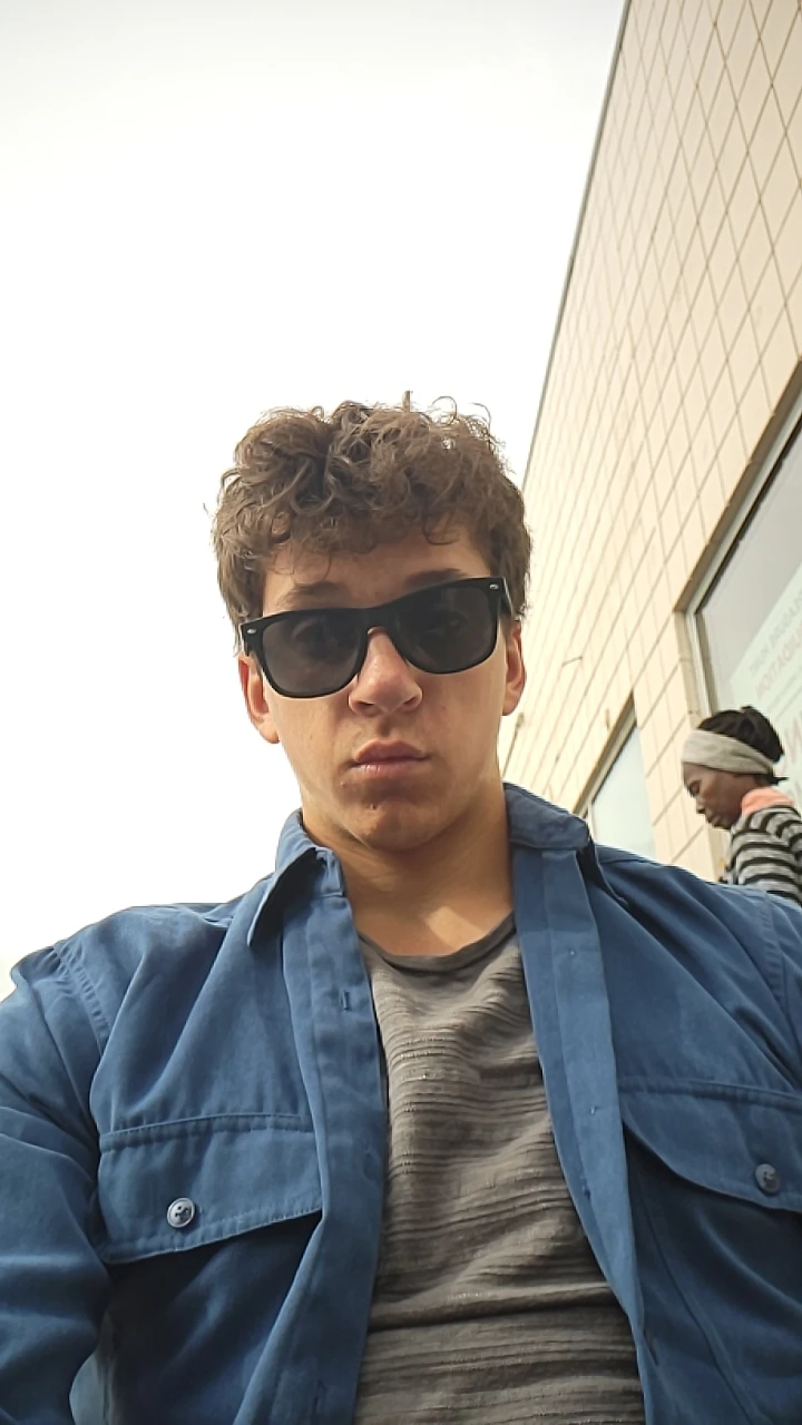 Elliot Zeller profile