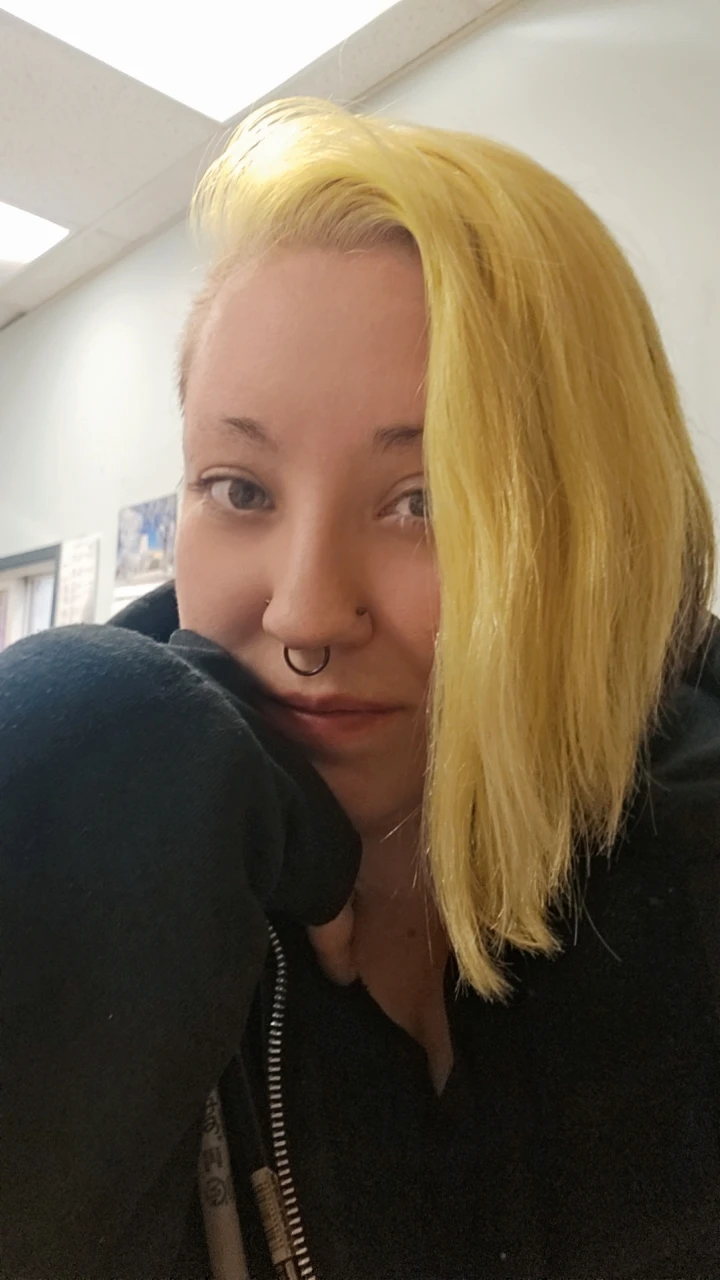 Bee profile