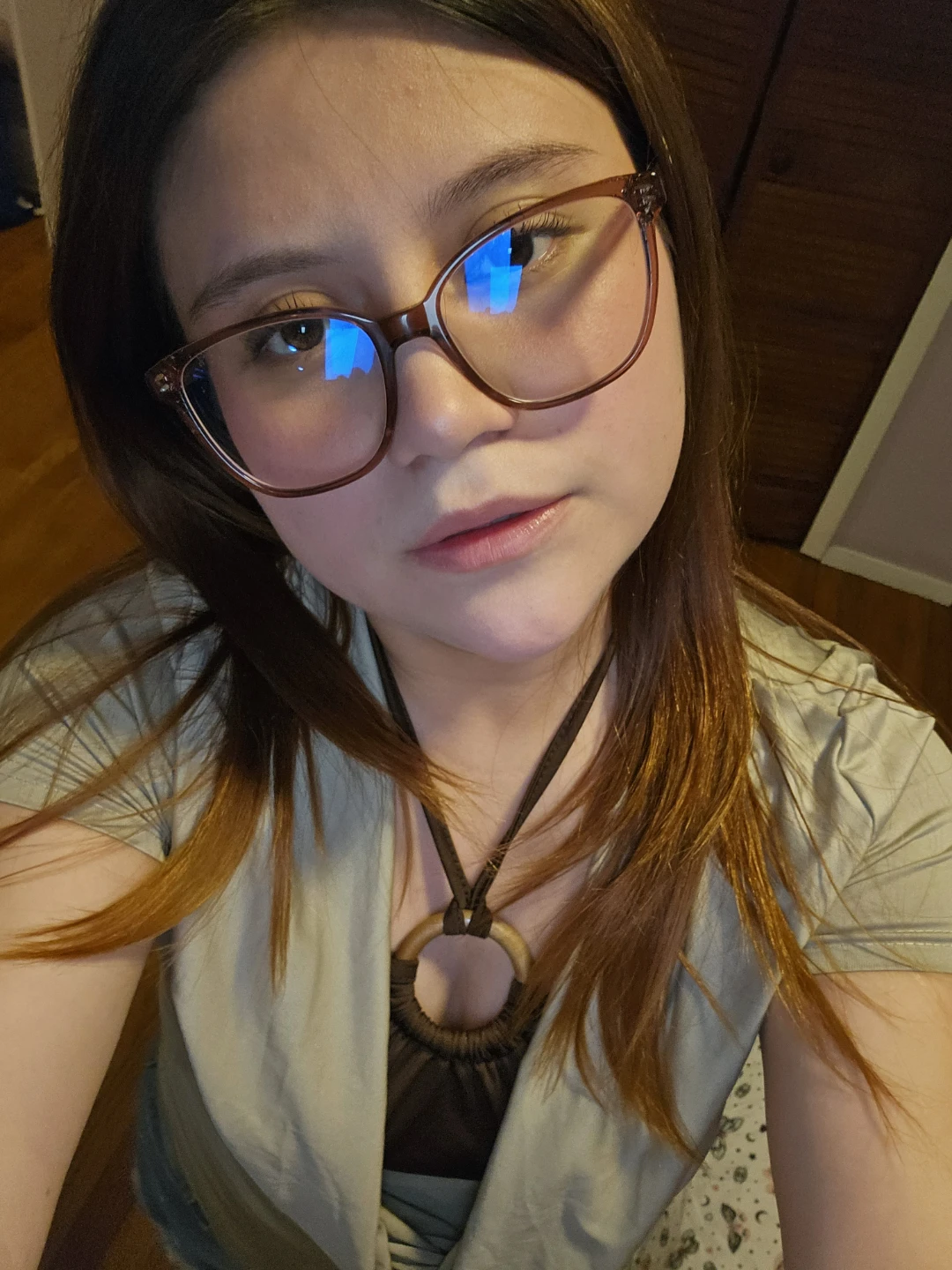 Genesis mora profile