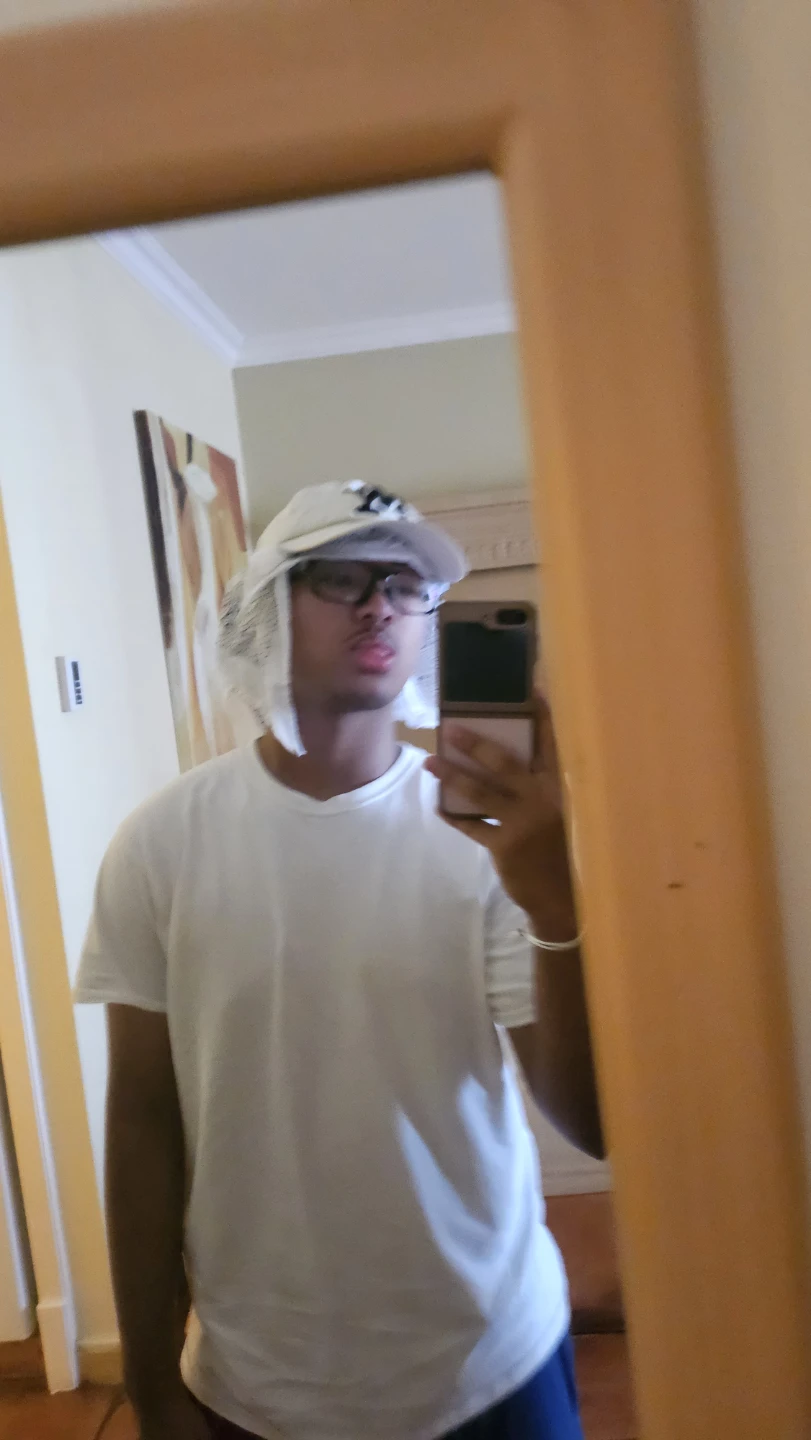 Luis profile