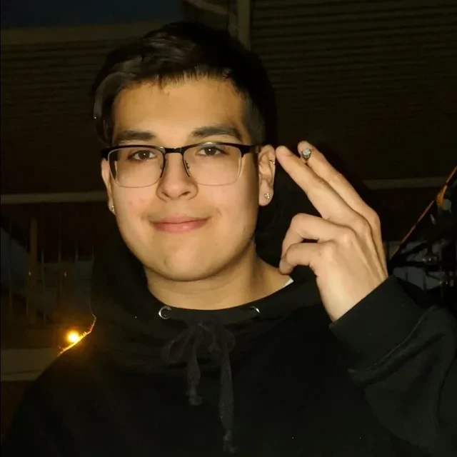 Alejandro R profile
