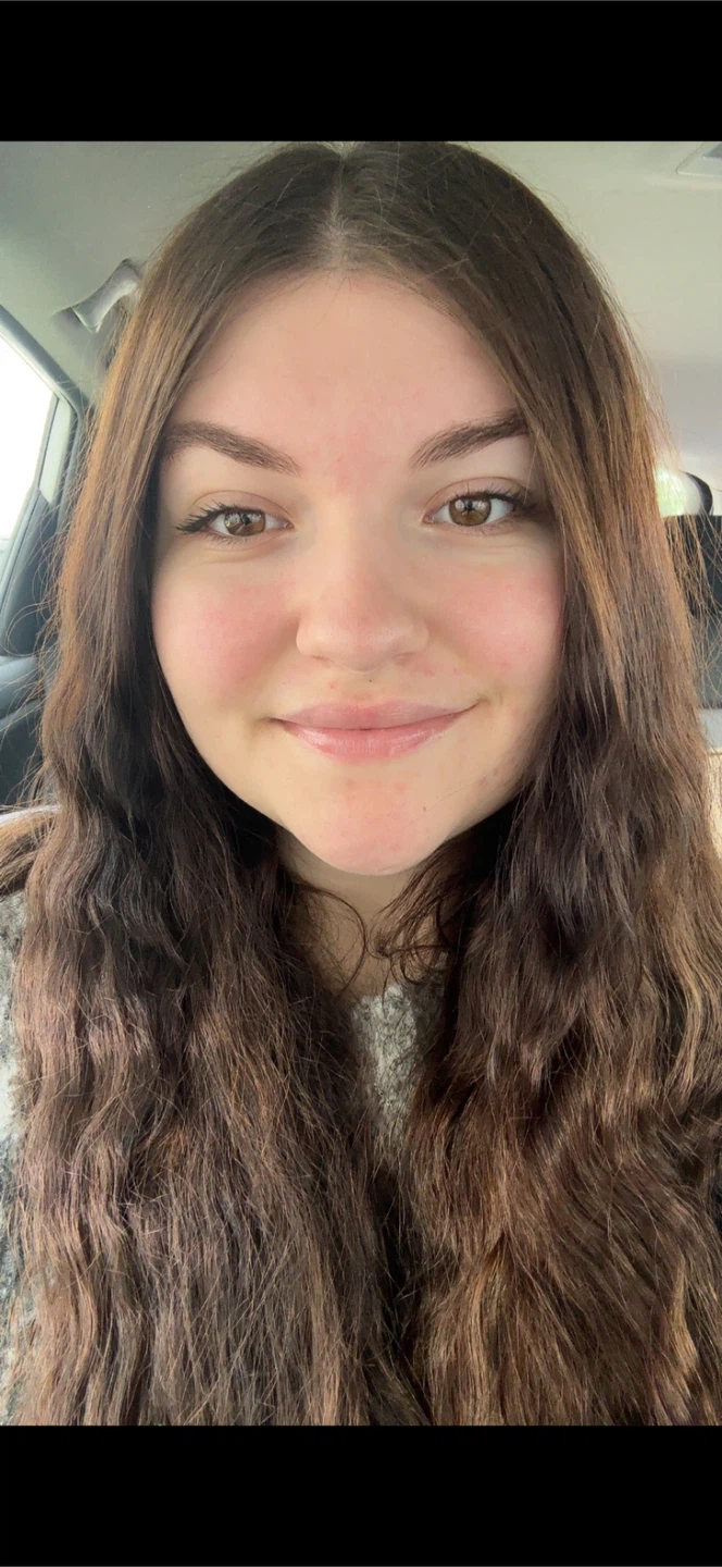 Emy marchand profile