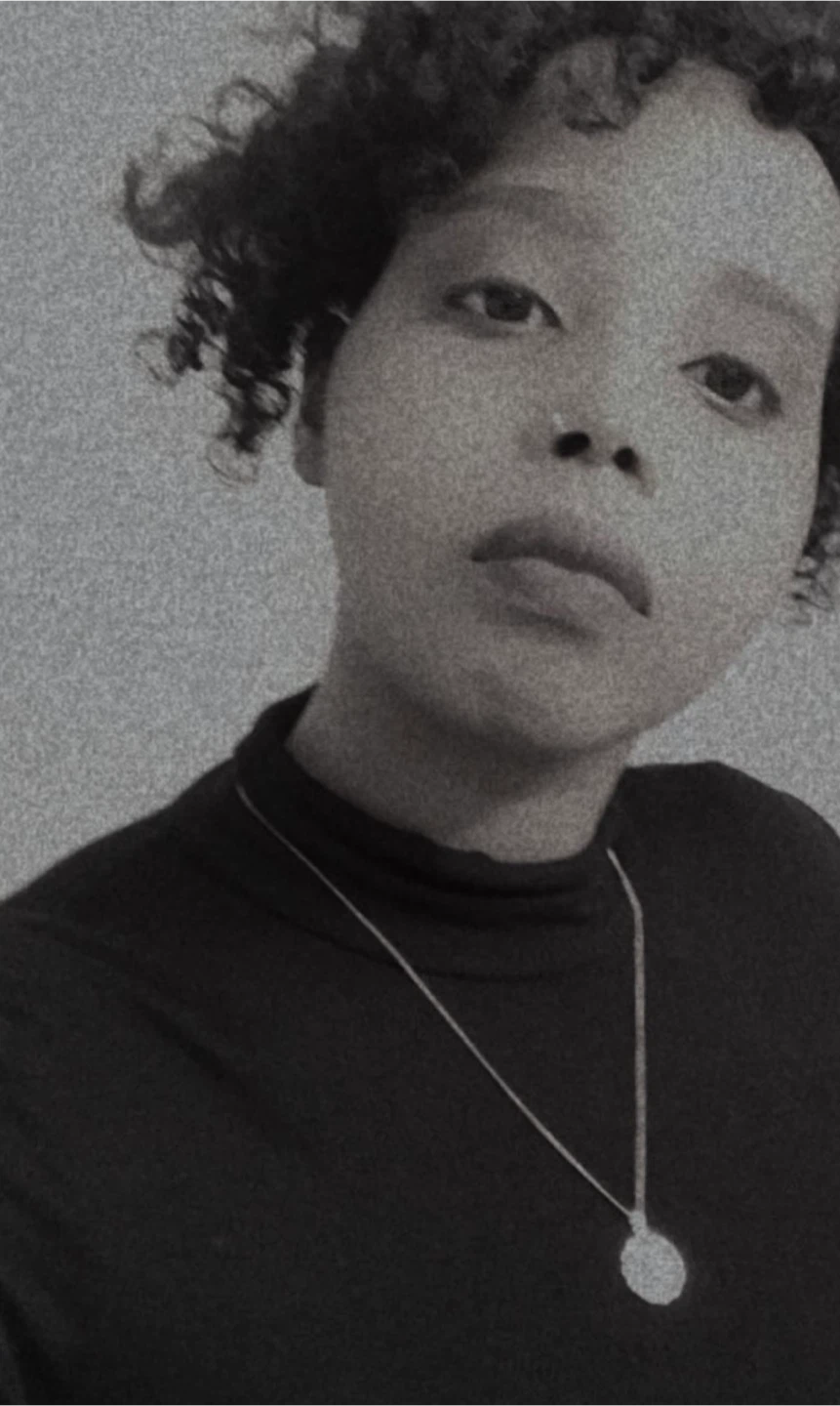 Lona profile