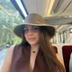 Cyrine profile
