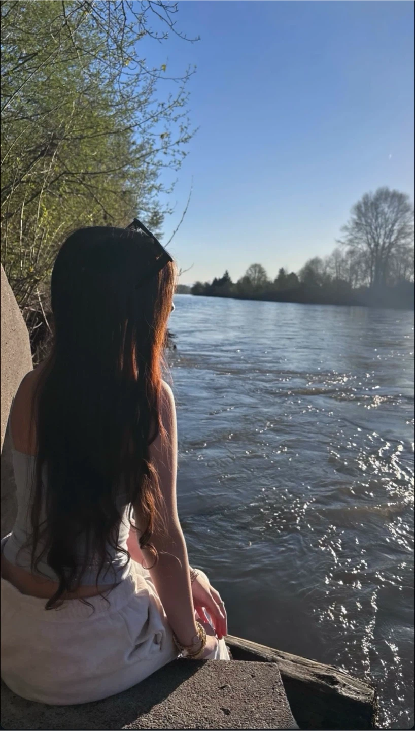 Lia profile