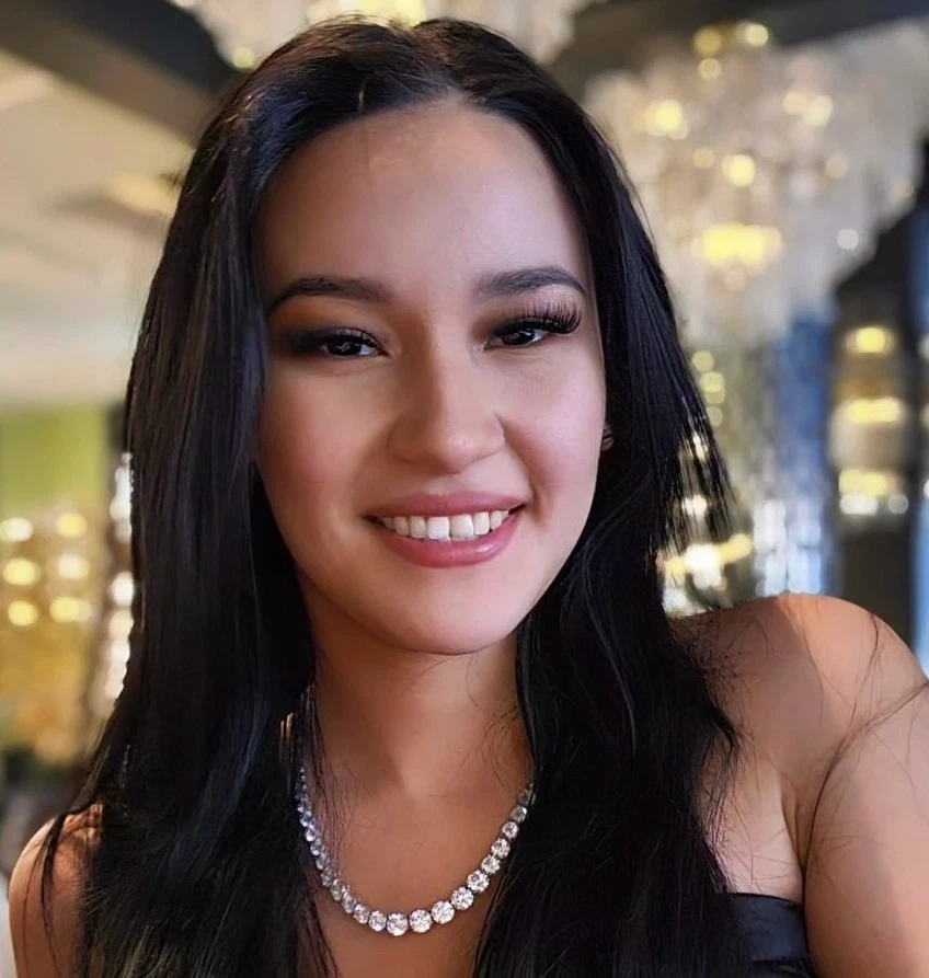 Alejandra profile