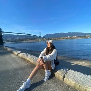 Priss Leeg profile
