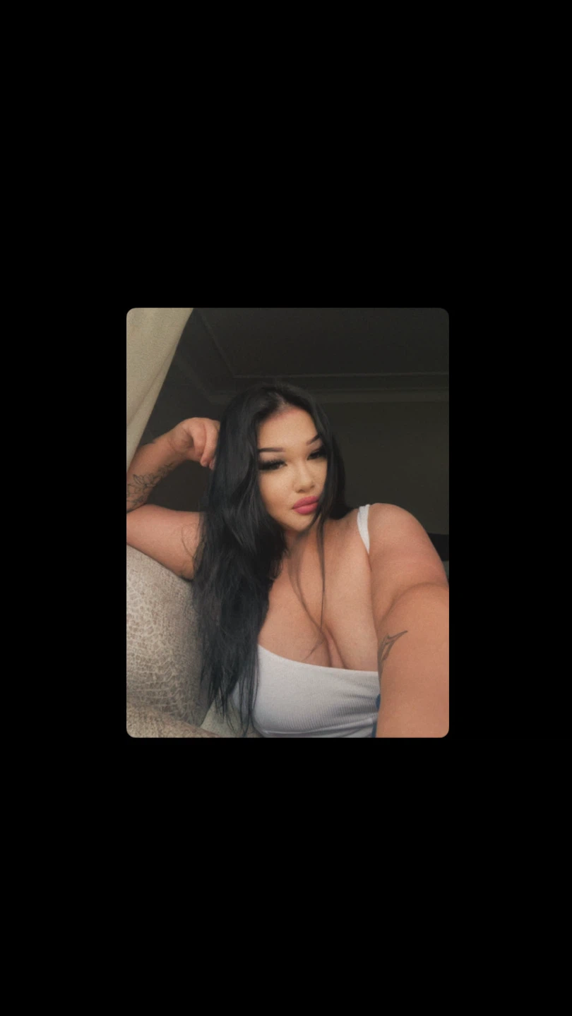Lily rose profile