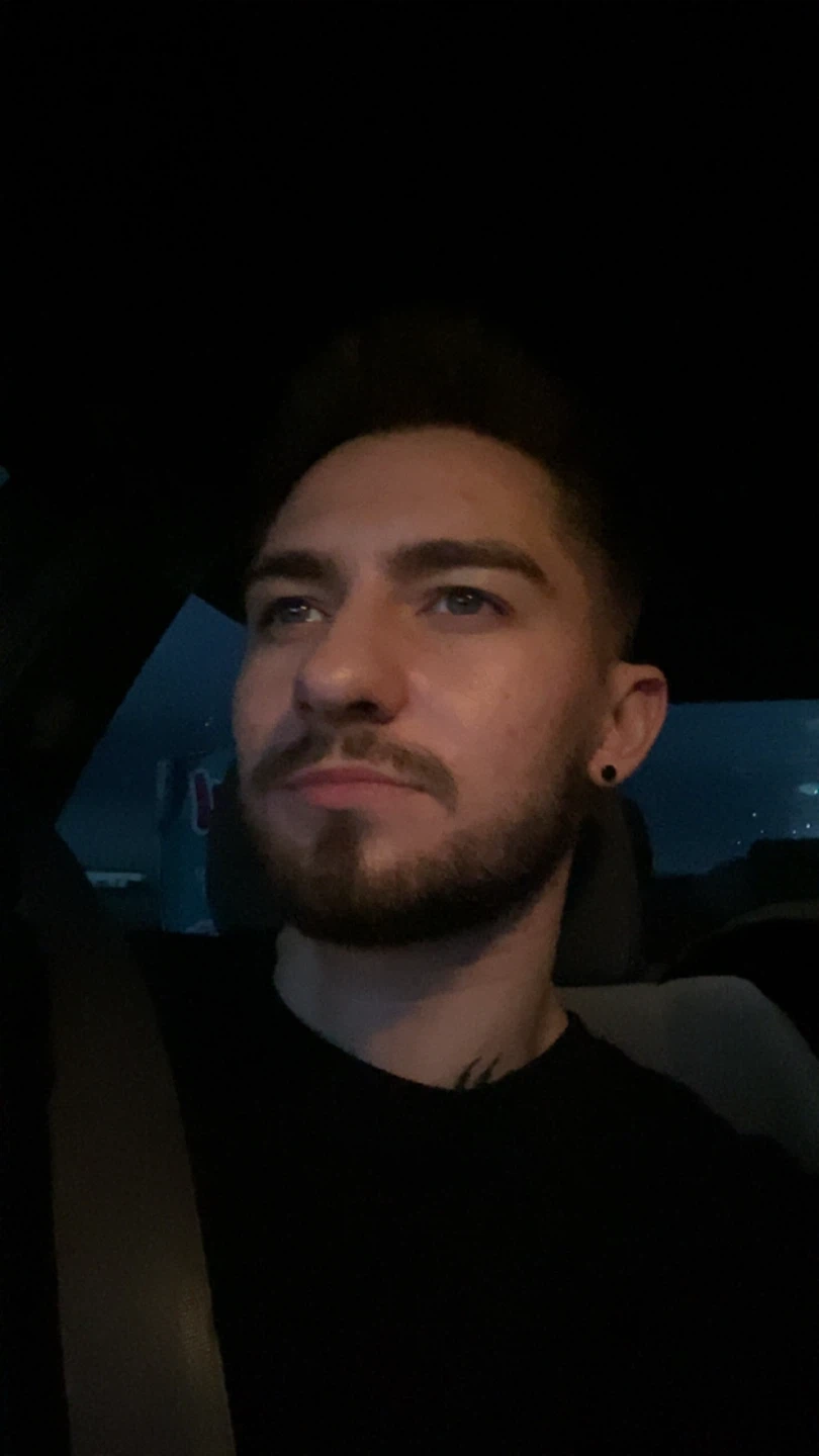 Billy profile