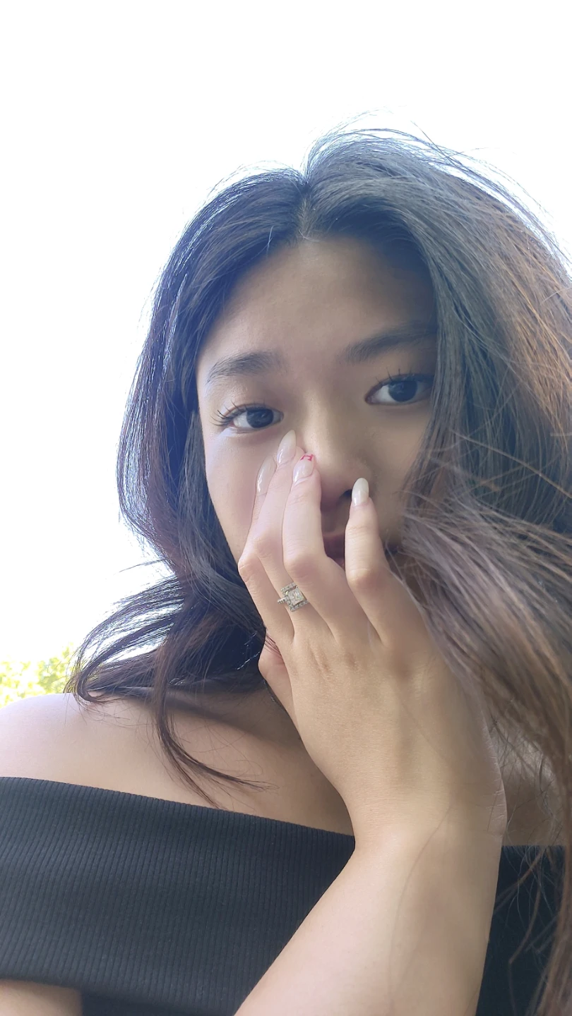 Tina Hoang profile