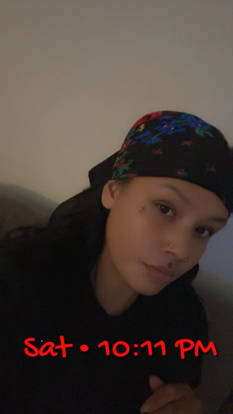 Shania profile